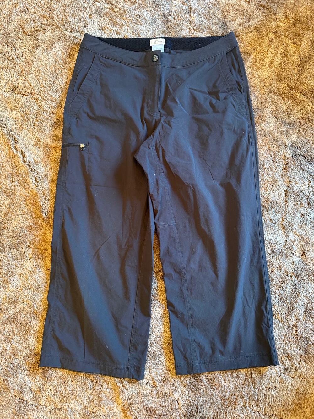 L.L. Bean Women's Comfort Trail Cropped Hiking Pants Gray / Charcoal Capris